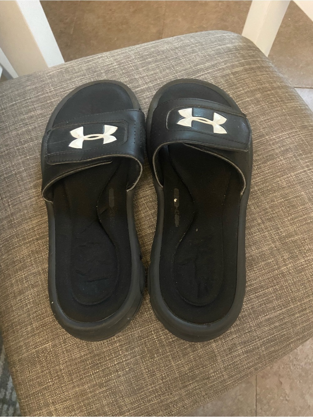Under Armour Kids Black Slide Sandals with White Logo Accent - Picture 3 of 4